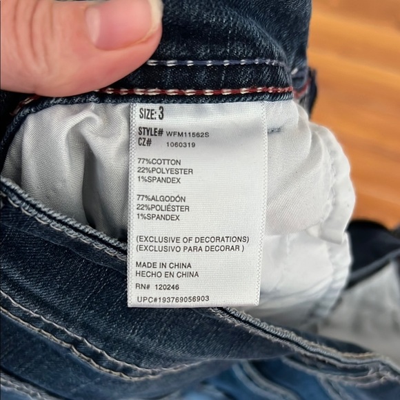 Wallflower Women's Blue Jeans - Picture 3 of 4